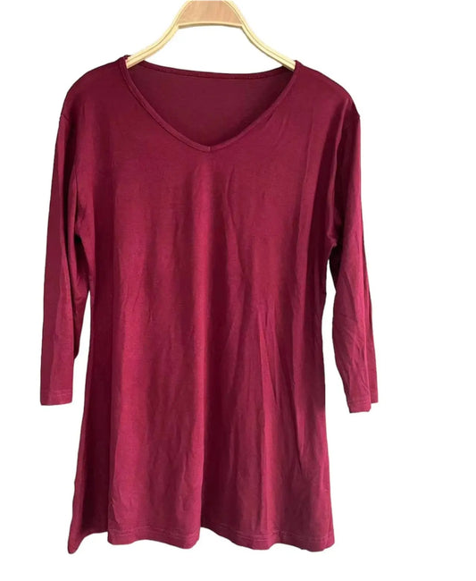 Women's Burgundy V-Neck Three-Quarter Sleeve Tunic Top