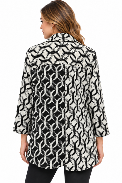 Women's Black and white floral crinkle three Shirt